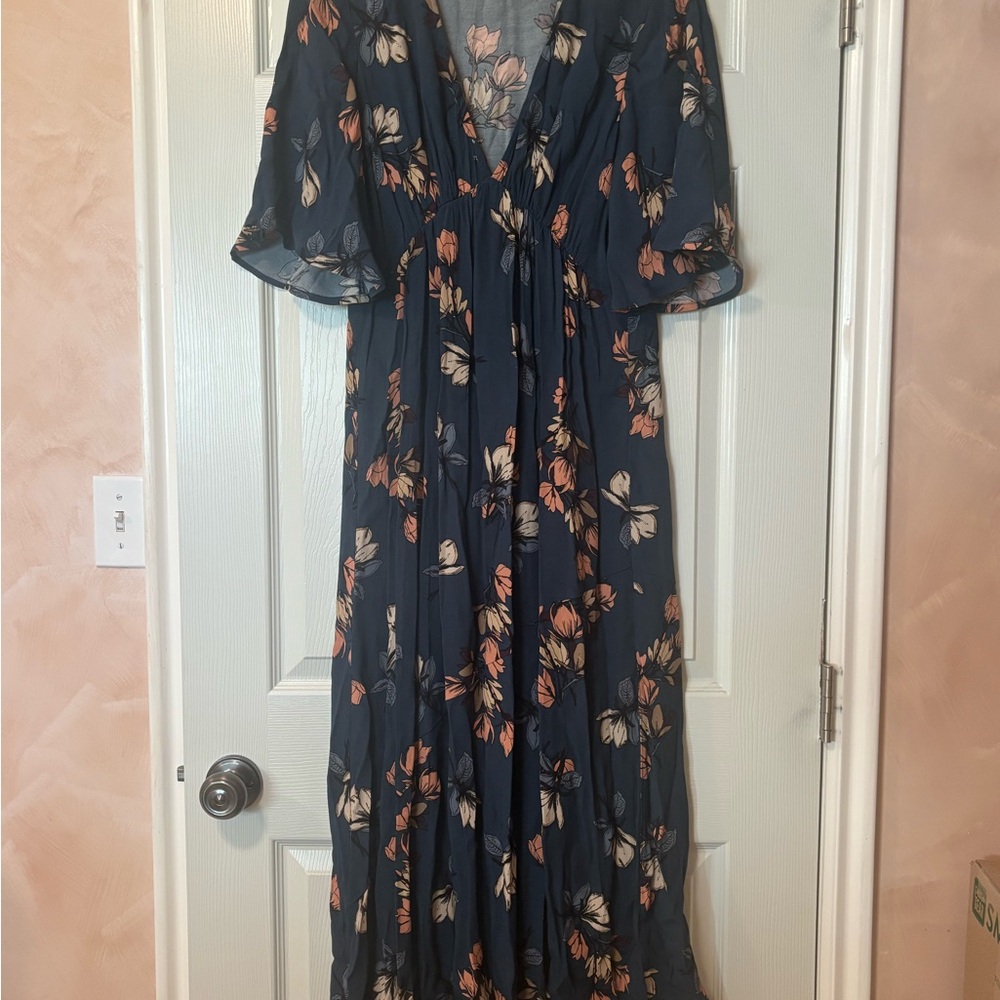 Lovestitch Size Large Floral Navy Maternity Dress